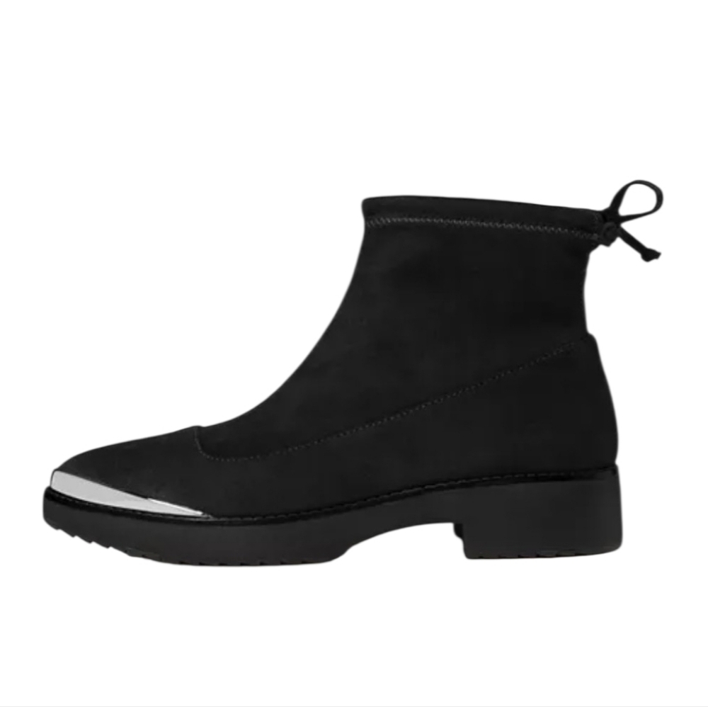 Fitflop Women's Size 6 Black Ankle Boots with Silver Detail